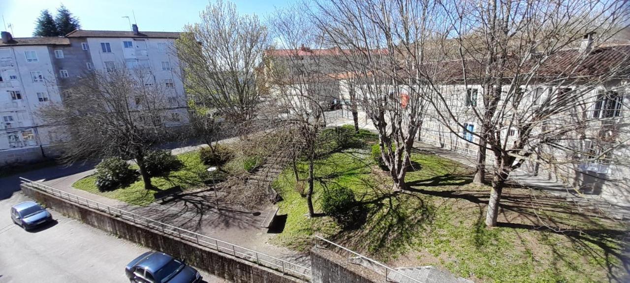 O Descanso Da Abella Apartment Ourense Luaran gambar